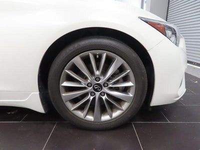 2023 INFINITI Q50 LUXE