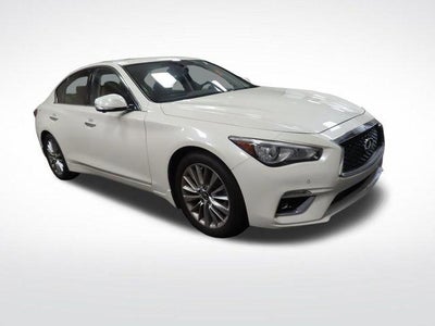 2023 INFINITI Q50 LUXE