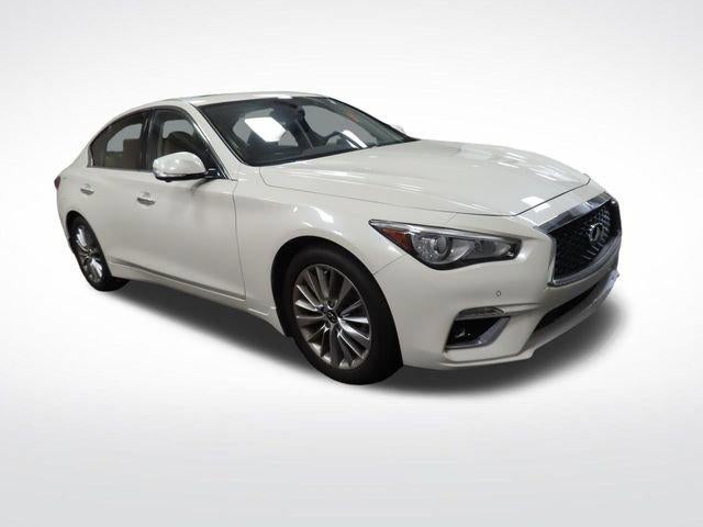 2023 INFINITI Q50 LUXE