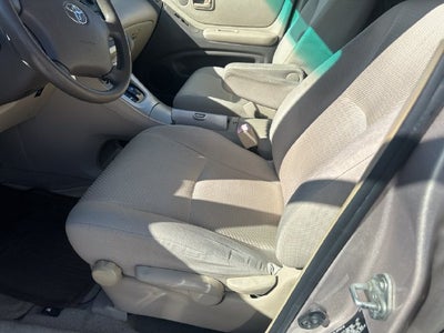 2004 Toyota Highlander NA