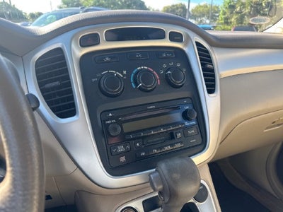 2004 Toyota Highlander NA
