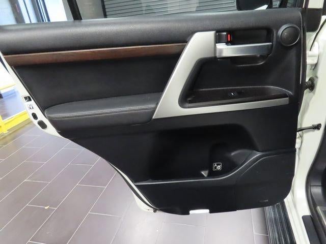 2016 Toyota Land Cruiser VXR