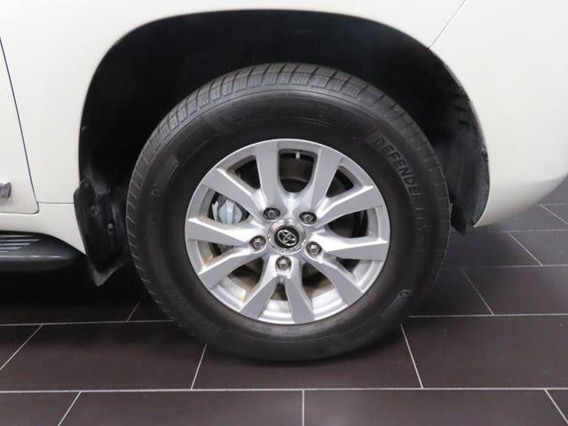 2016 Toyota Land Cruiser VXR