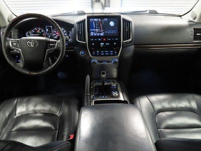 2016 Toyota Land Cruiser VXR