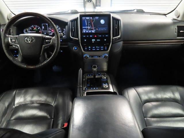 2016 Toyota Land Cruiser VXR