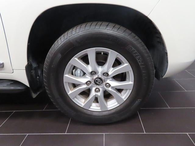 2016 Toyota Land Cruiser VXR