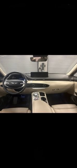 2025 Genesis GV70 2.5T