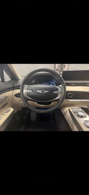 2025 Genesis GV70 2.5T