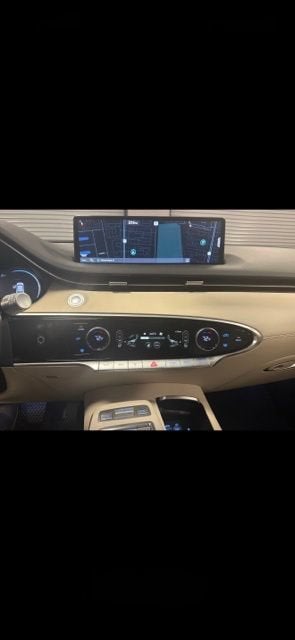 2025 Genesis GV70 2.5T