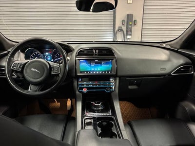 2020 Jaguar F-PACE 25t Premium
