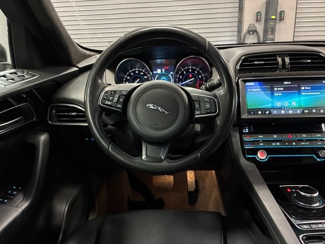 2020 Jaguar F-PACE 25t Premium