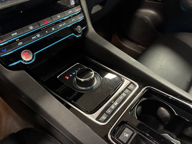 2020 Jaguar F-PACE 25t Premium