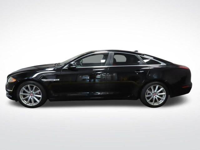2015 Jaguar XJ Base