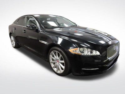 2015 Jaguar XJ Base