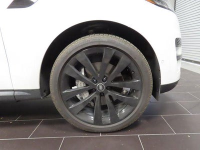2025 Land Rover Range Rover Sport SE