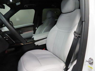 2025 Land Rover Range Rover Sport SE