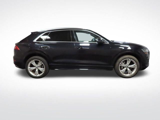 2021 Audi Q8 Premium Plus