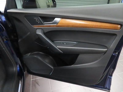 2022 Audi Q5 S line Premium