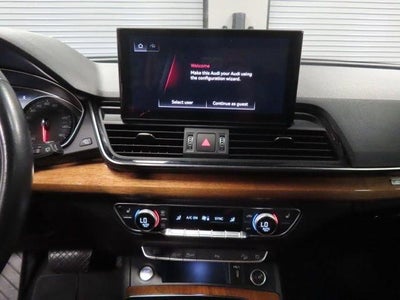 2022 Audi Q5 S line Premium