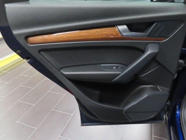 2022 Audi Q5 S line Premium