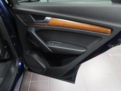 2022 Audi Q5 S line Premium