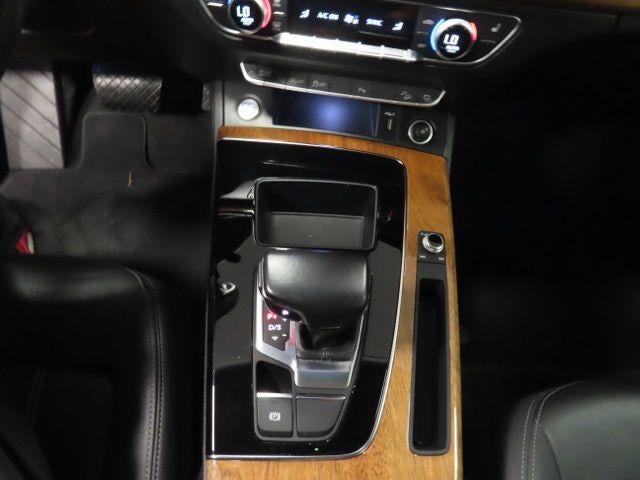 2022 Audi Q5 S line Premium