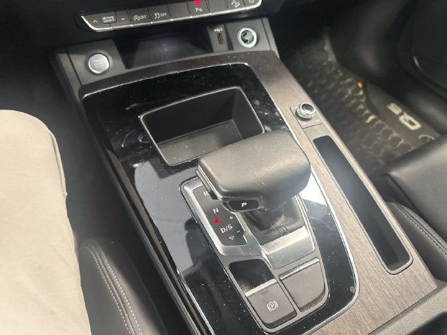 2024 Audi Q5 S line Premium
