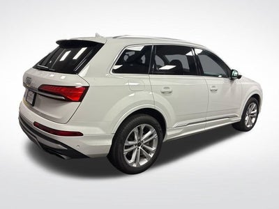 2025 Audi Q7 Premium Plus