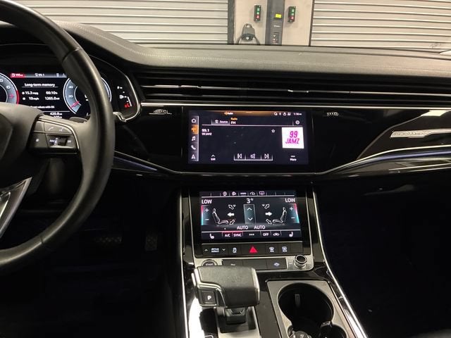 2023 Audi Q7 Premium Plus