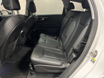 2023 Audi Q7 Premium Plus