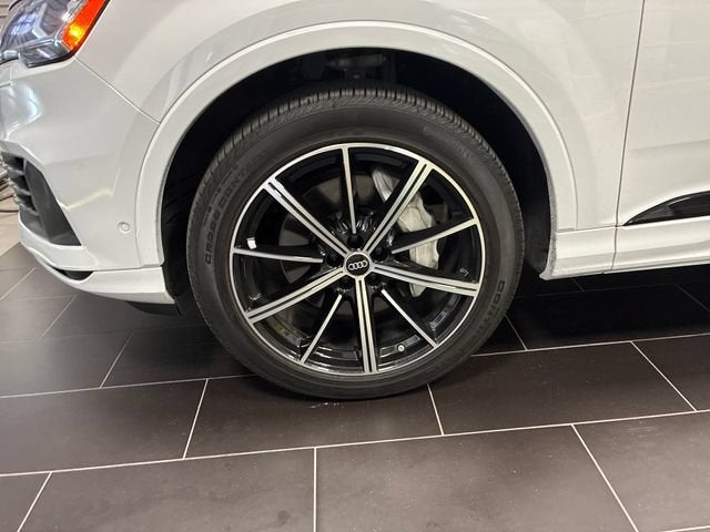 2023 Audi Q7 Premium Plus