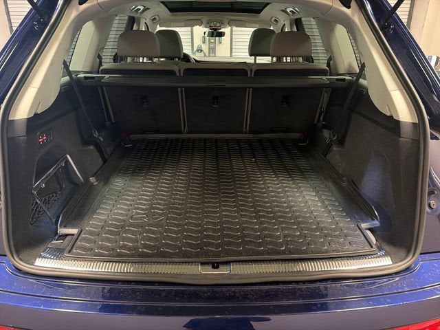 2022 Audi Q7 Premium Plus