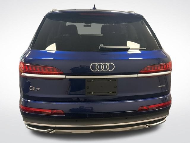 2022 Audi Q7 Premium Plus