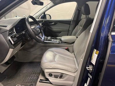 2022 Audi Q7 Premium Plus