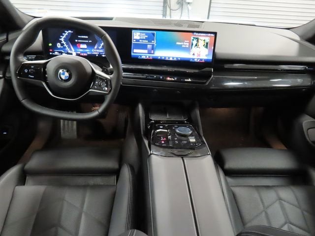 2026 BMW 5 Series 530i