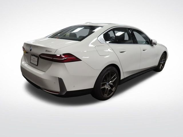 2026 BMW 5 Series 530i