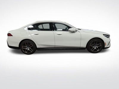 2026 BMW 5 Series 530i