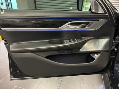 2021 BMW 7 Series 740i