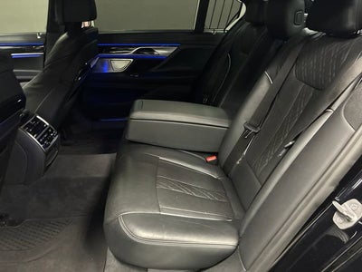 2021 BMW 7 Series 740i