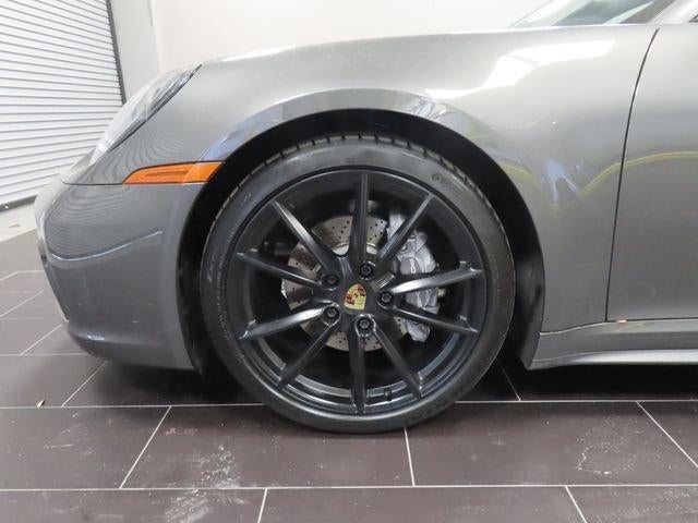 2022 Porsche 911 Carrera