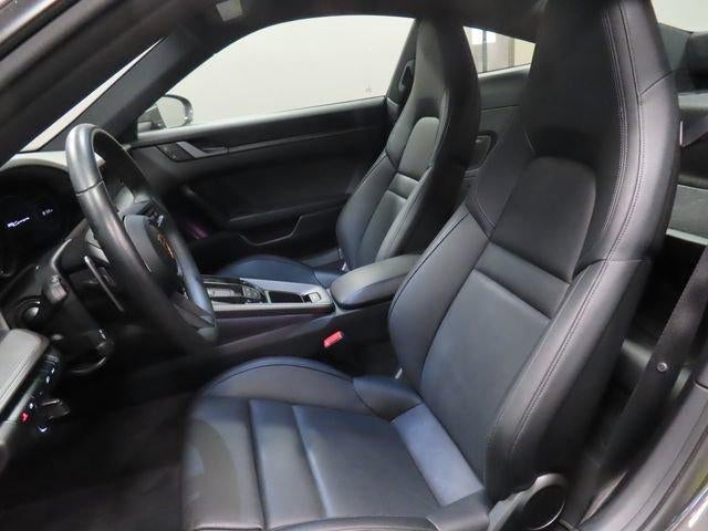 2022 Porsche 911 Carrera