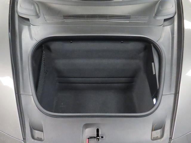 2022 Porsche 911 Carrera