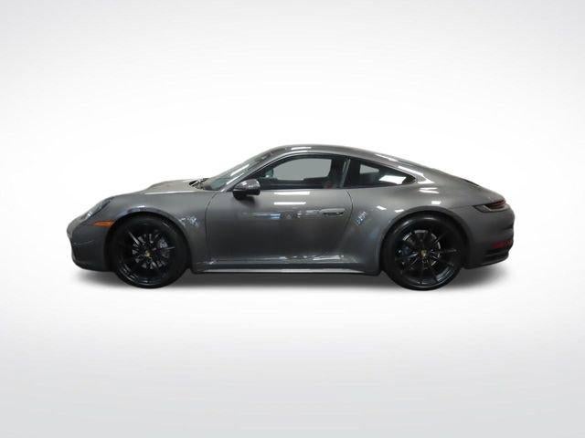 2022 Porsche 911 Carrera