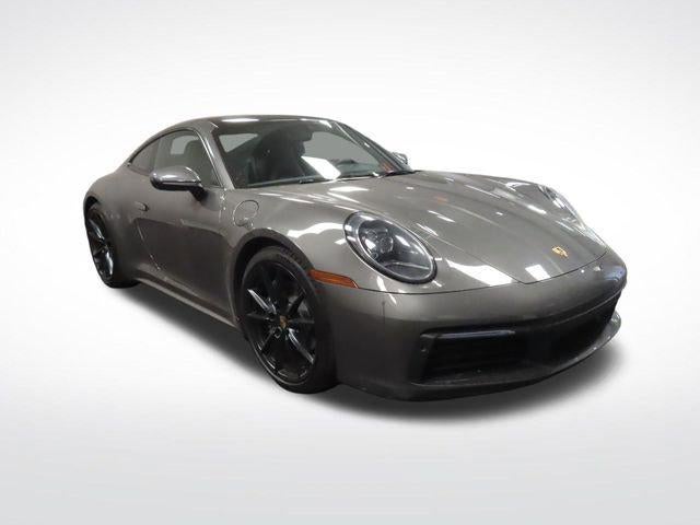 2022 Porsche 911 Carrera