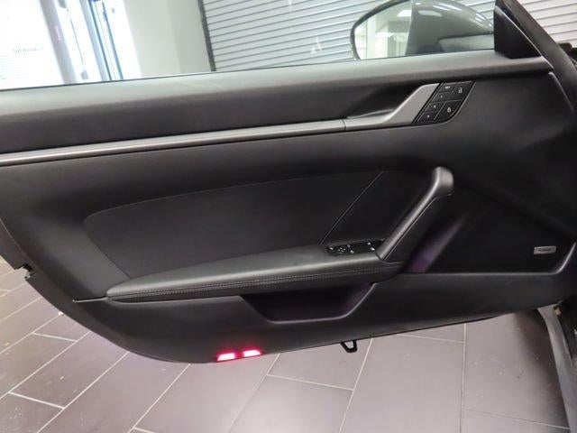 2022 Porsche 911 Carrera