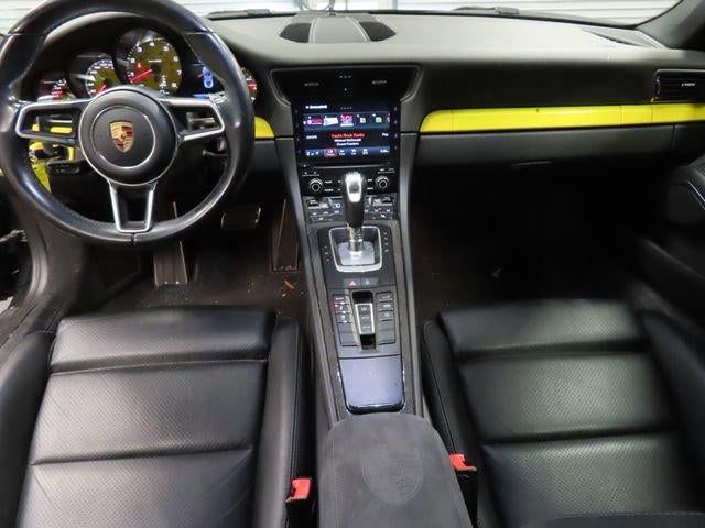 2017 Porsche 911 Carrera