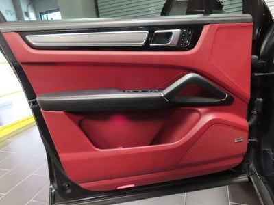 2022 Porsche Cayenne Base