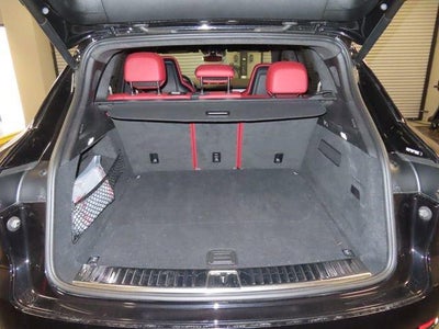 2022 Porsche Cayenne Base