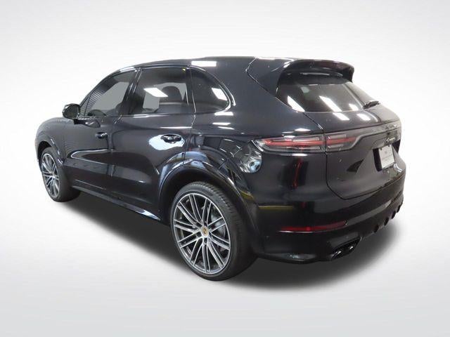 2022 Porsche Cayenne Base