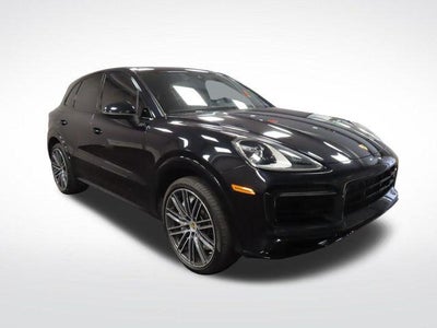 2022 Porsche Cayenne Base